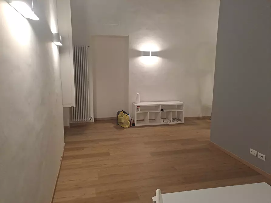 Immagine 9 di Bilocale in affitto  in VIA BELLEZIA 20 a Torino