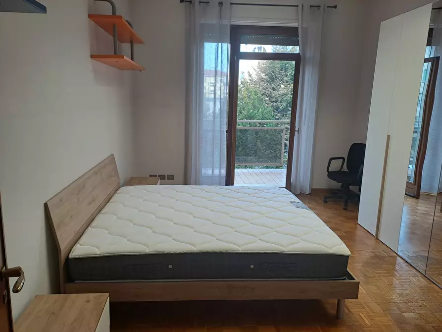 Immagine 10 di Trilocale in affitto  in VIA GENOVA 91/19 a Torino