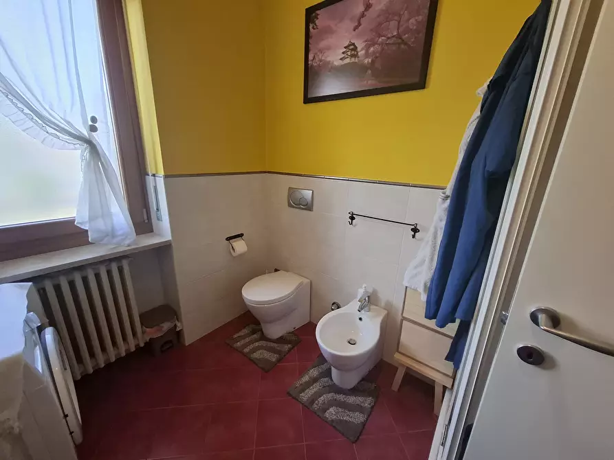 Immagine 12 di Bilocale in affitto  in Via Dante Alighieri 1 a Volpiano