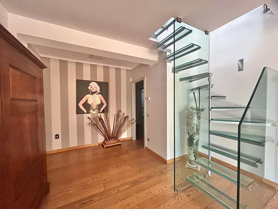 Immagine 4 di Attico in vendita  a Sarzana