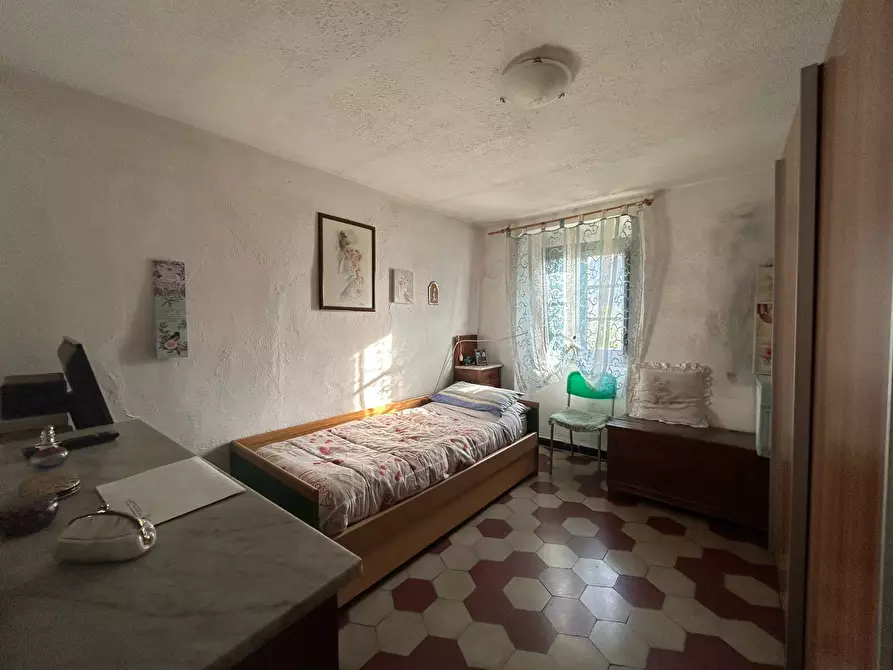 Immagine 23 di Porzione di casa in vendita  a Castelnuovo Magra