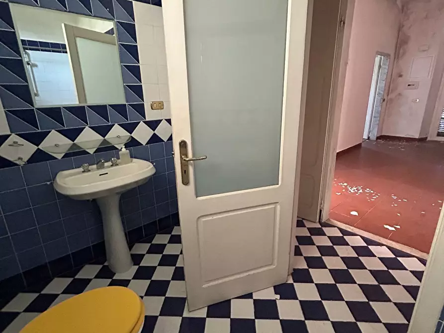 Immagine 37 di Casa indipendente in vendita  a Sarzana