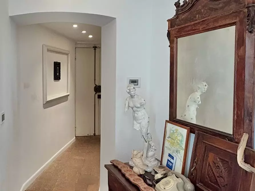 Immagine 26 di Attico in vendita  a Sarzana