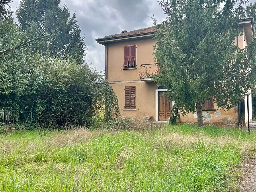 Immagine 8 di Casa bifamiliare in vendita  a Sarzana