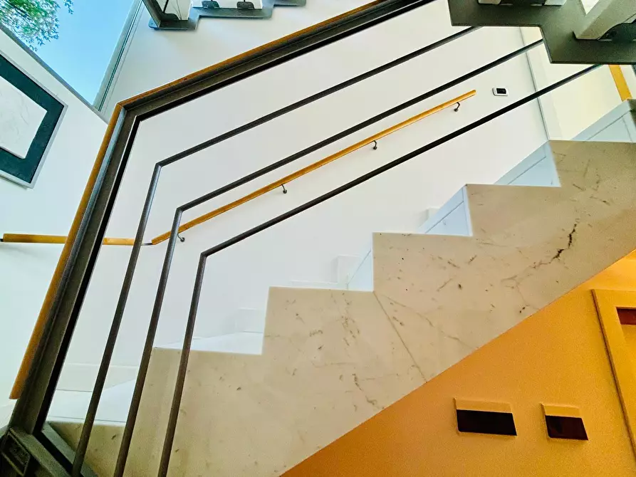 Immagine 67 di Villa in vendita  a Sarzana