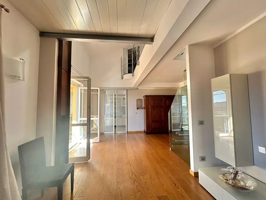 Immagine 8 di Attico in vendita  a Sarzana