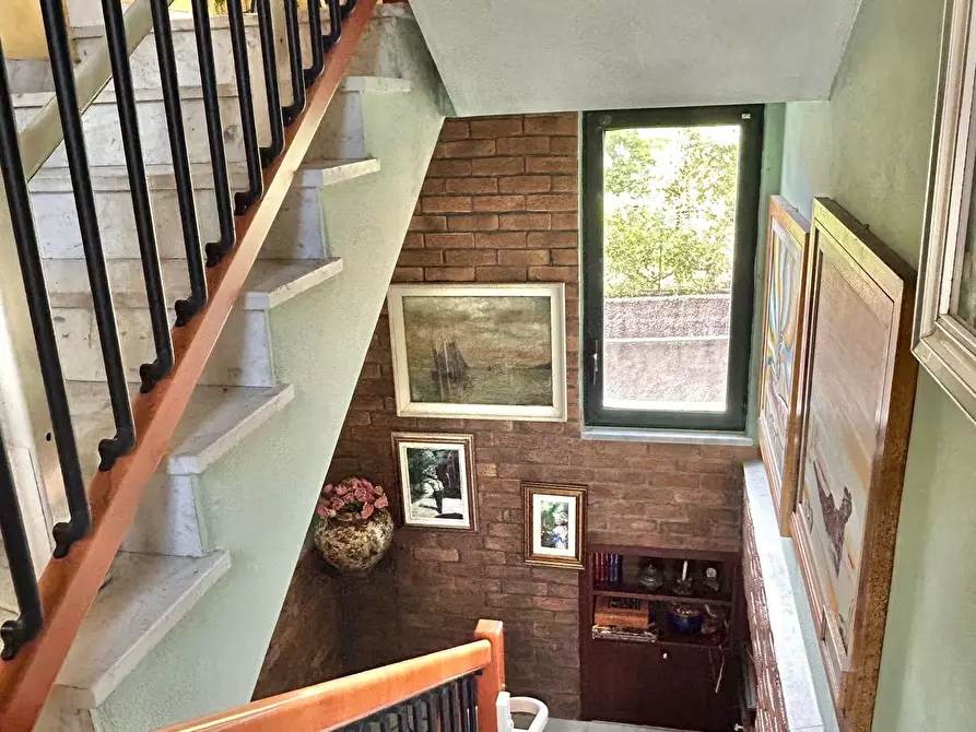 Immagine 17 di Villetta a schiera in vendita  a Sarzana