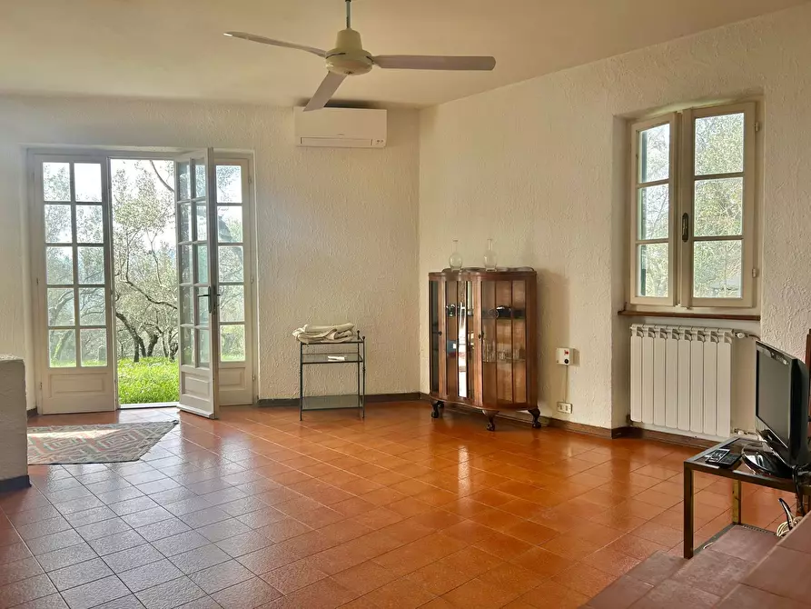 Immagine 57 di Casa indipendente in vendita  a Castelnuovo Magra