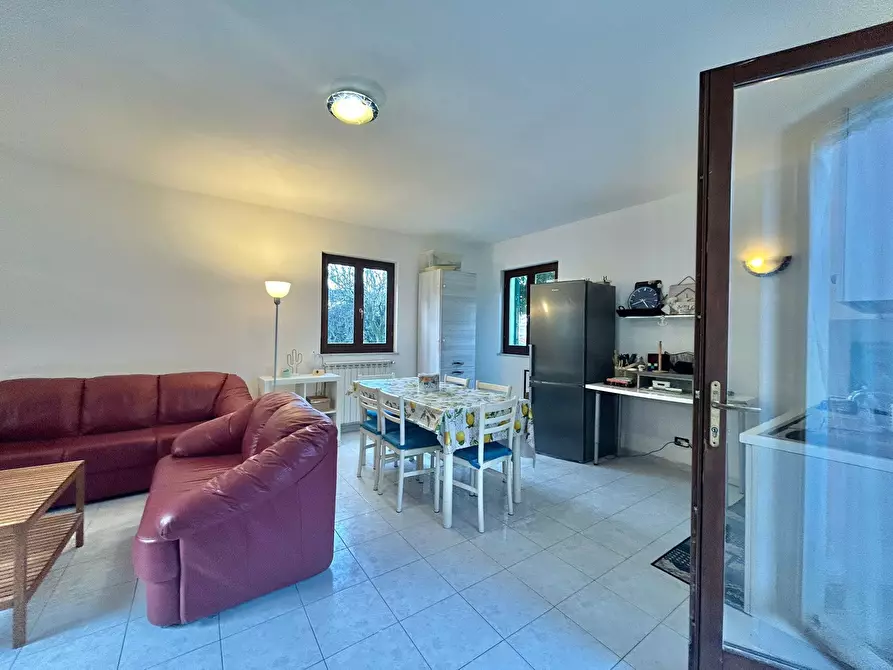 Immagine 9 di Villetta a schiera in vendita  a Ameglia