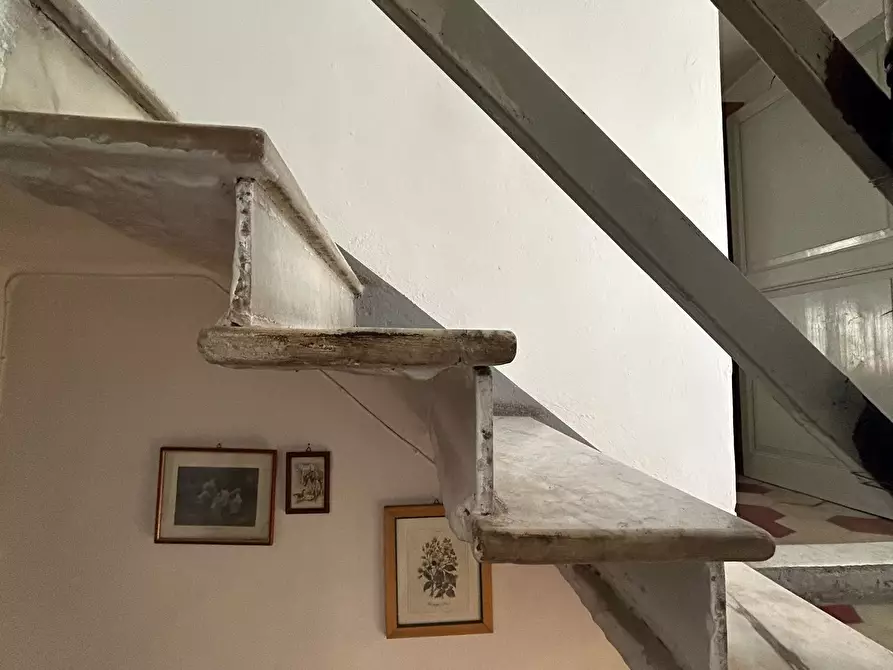 Immagine 11 di Rustico / casale in vendita  a Castelnuovo Magra