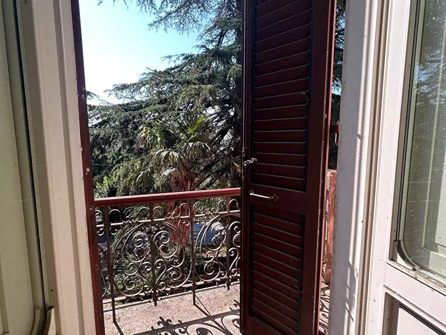 Immagine 9 di Quadrilocale in vendita  a Sarzana