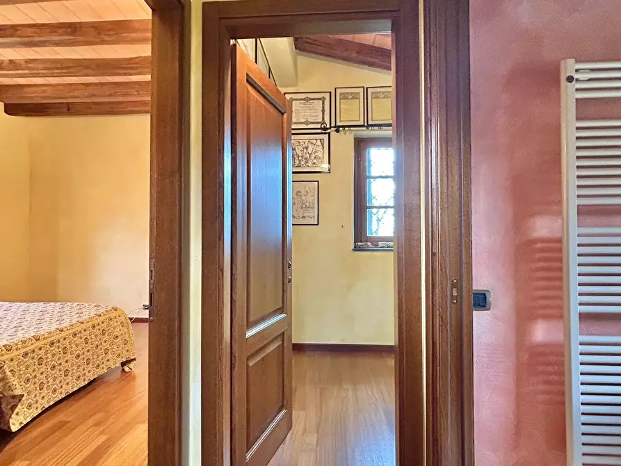 Immagine 41 di Casa indipendente in vendita  a Sarzana