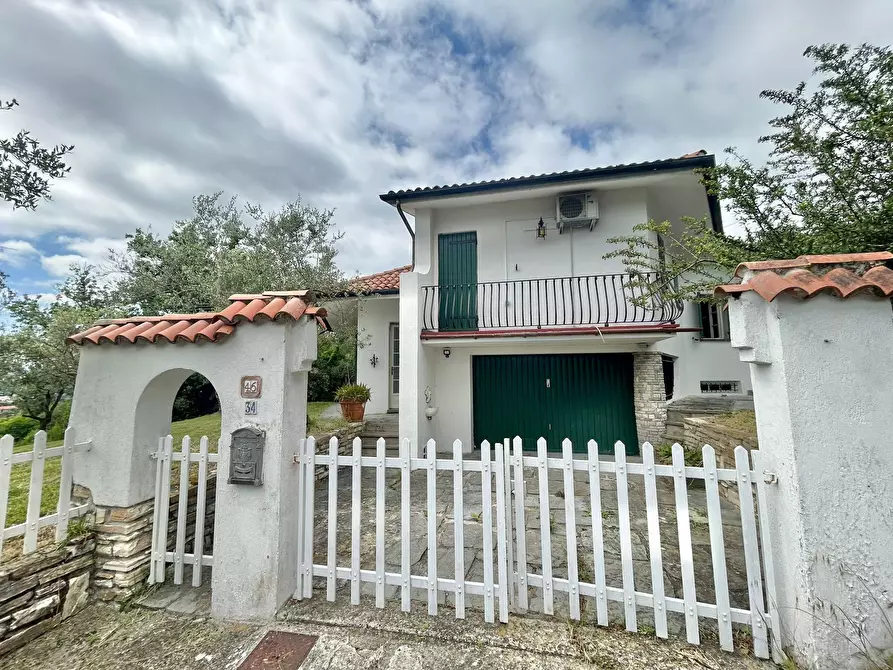 Immagine 16 di Casa indipendente in vendita  a Castelnuovo Magra