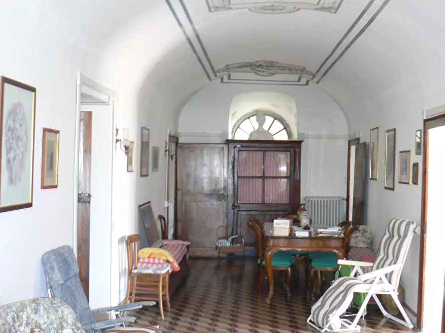 Immagine 12 di Villa in vendita  a Sarzana