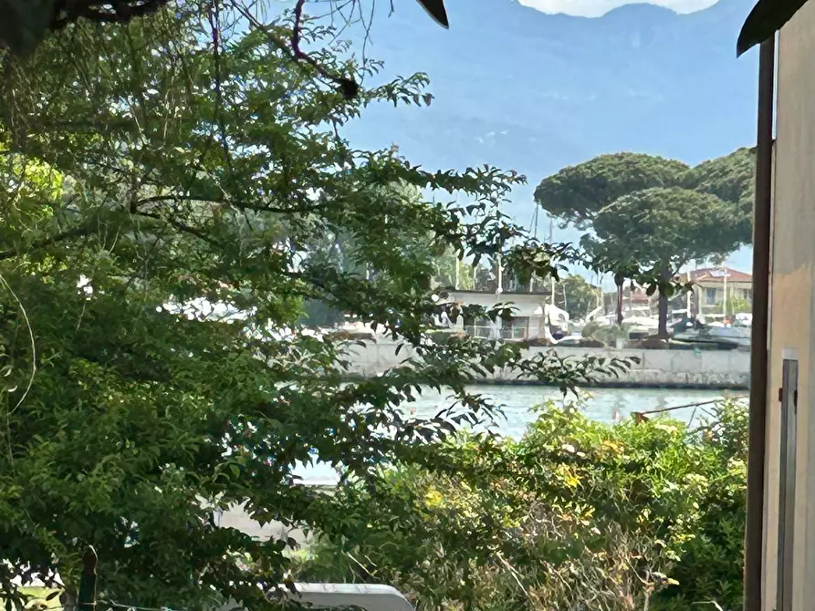 Immagine 1 di Villetta a schiera in affitto  a Ameglia