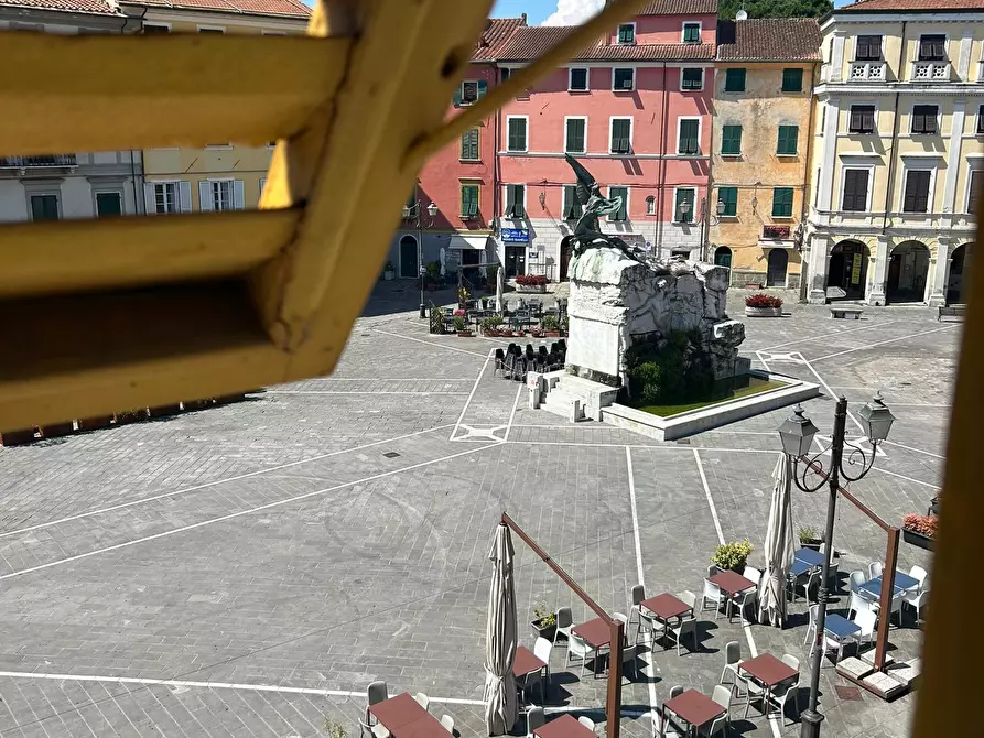 Immagine 4 di Quadrilocale in vendita  a Sarzana