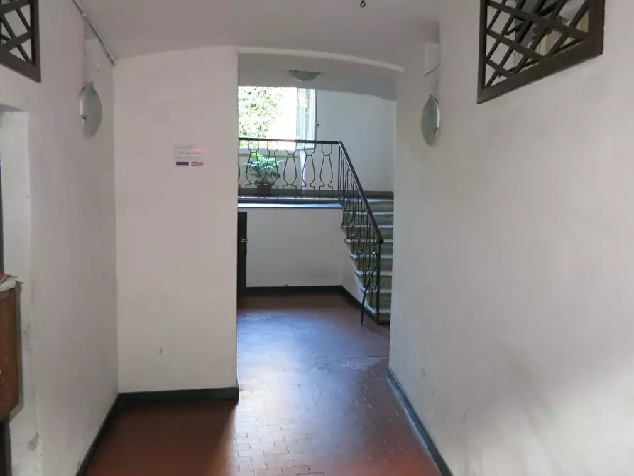 Immagine 20 di Loft/Open space in vendita  a Sarzana