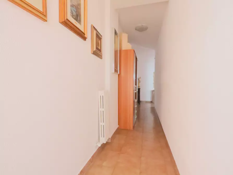 Immagine 13 di Trilocale in vendita  in Via Lupoli 1 a Taranto