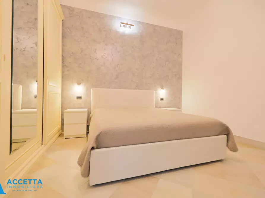 Immagine 19 di Trilocale in vendita  in Via Diego Peluso 38 a Taranto