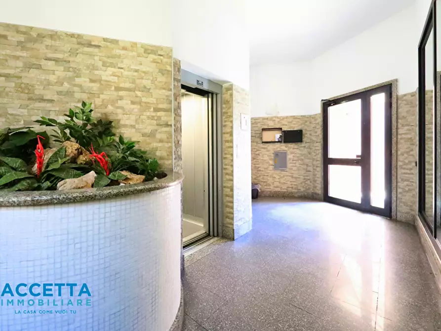 Immagine 26 di Trilocale in vendita  in Via Sciabelle 11 a Taranto