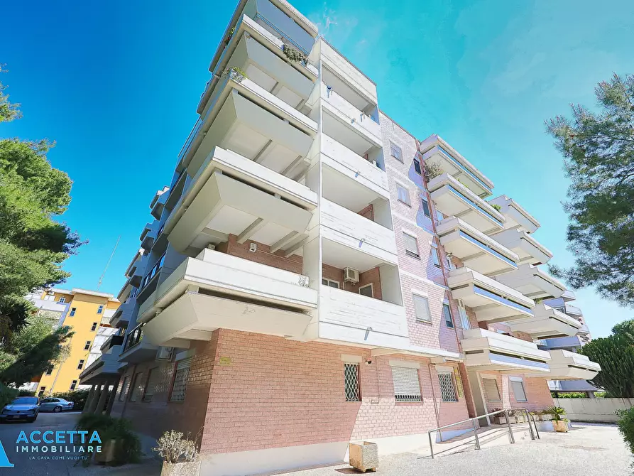 Immagine 21 di Quadrilocale in vendita  in Via Galera Montefusco 11 a Taranto
