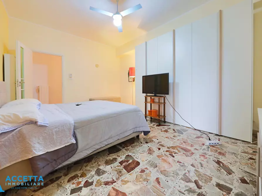 Immagine 12 di Trilocale in vendita  in Via Istria 30 a Taranto