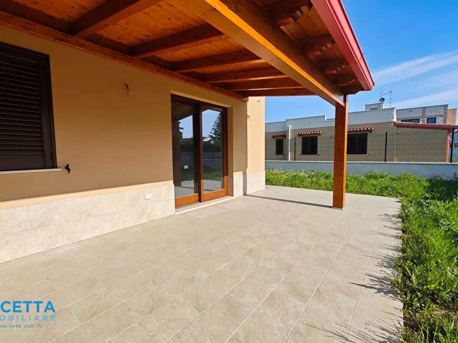 Immagine 4 di Villa in vendita  in Via Dayala a Taranto