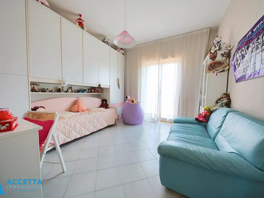 Immagine 19 di Quadrilocale in vendita  in Via Lago Trasimeno 27 a Taranto