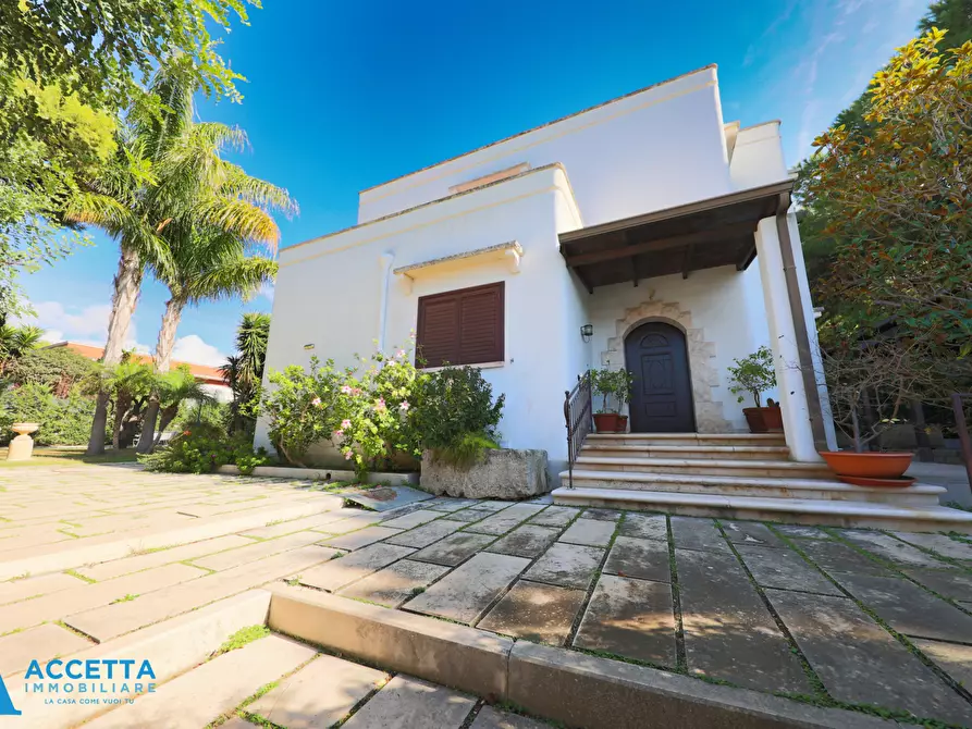 Immagine 31 di Villa in vendita  in Via Girasoli 292 a Taranto