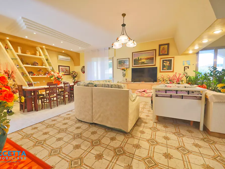 Immagine 7 di Villa in vendita  in Via Torpediniere a Taranto