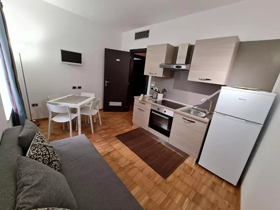 Immagine 18 di Albergo/B&B/Residence in vendita  in Via Giovanni Paisiello 56 a Taranto