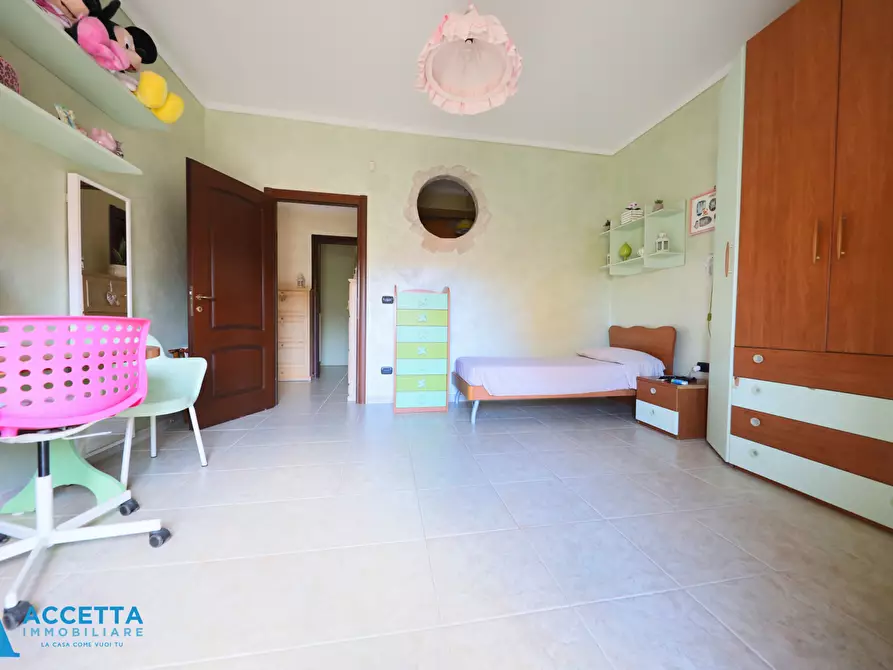 Immagine 13 di Trilocale in vendita  in Via Dante Alighieri 105 a Taranto