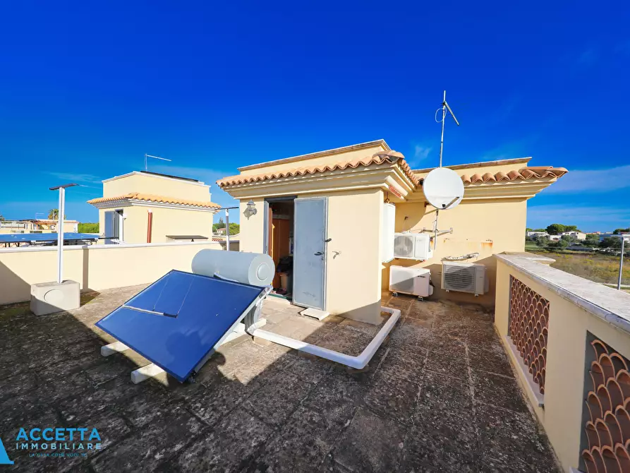Immagine 23 di Villa in vendita  in Via Delfini 55 a Taranto