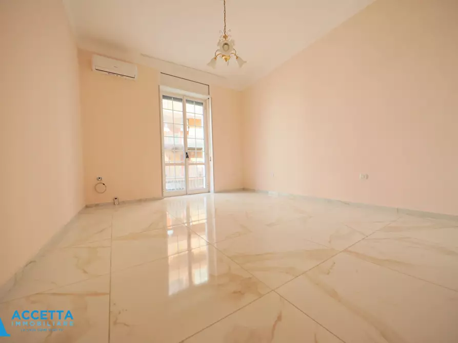 Immagine 23 di Monolocale in vendita  in Via Friuli 11 a Taranto