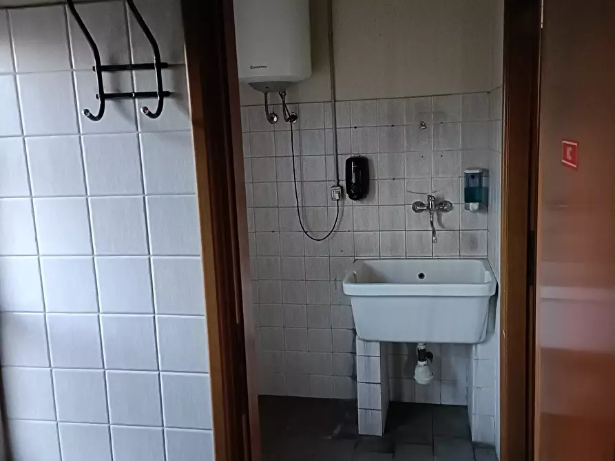 Immagine 8 di Magazzino in vendita  in Via Malvicino a Castel San Giovanni