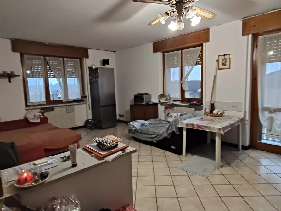 Immagine 5 di Quadrilocale in vendita  in via delle rose a Castel San Giovanni