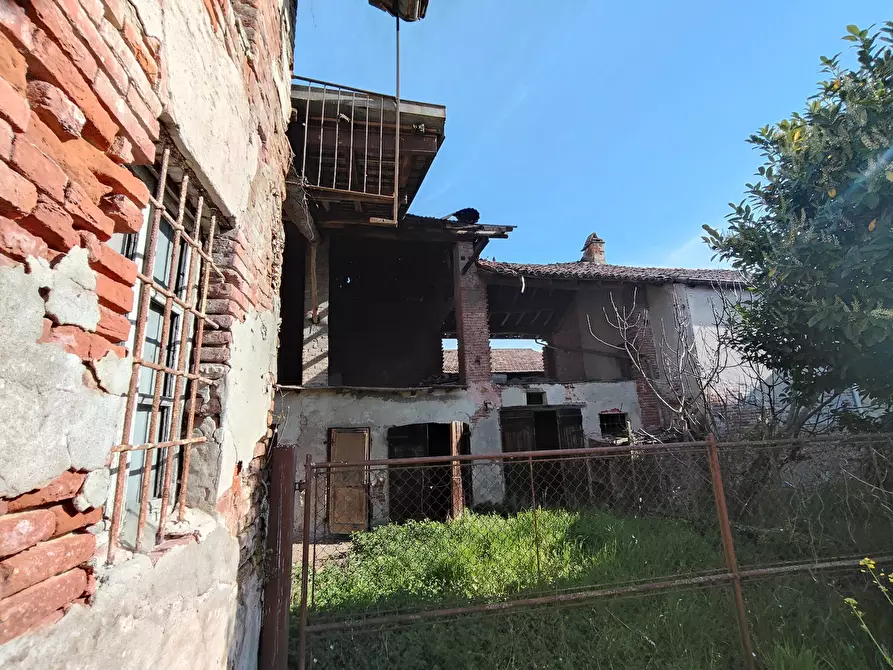 Immagine 3 di Porzione di casa in vendita  in centro a Pieve Porto Morone