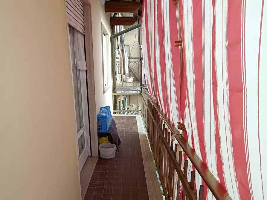 Immagine 12 di Porzione di casa in vendita  in centrale a Pieve Porto Morone