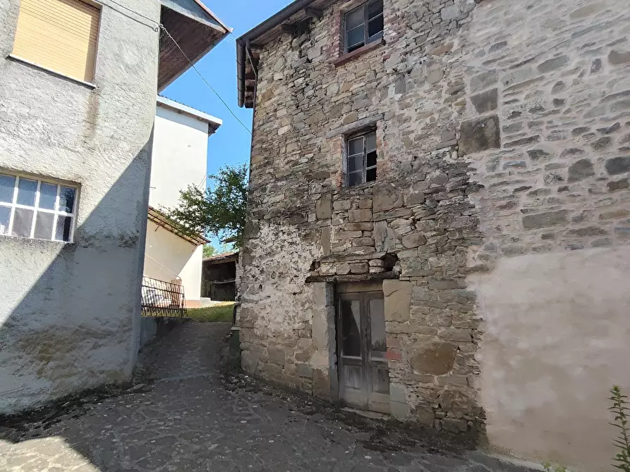 Immagine 24 di Porzione di casa in vendita  in Località Casa Perotti a Alta Val Tidone