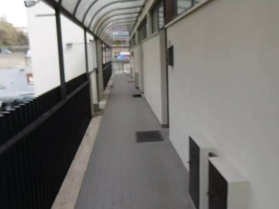 Immagine 10 di Ufficio in affitto  in Via della Pisana a Roma