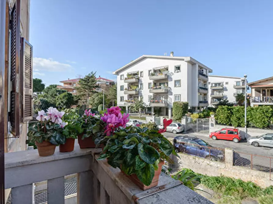 Immagine 15 di Trilocale in vendita  in VIA DEI GONZAGA a Roma