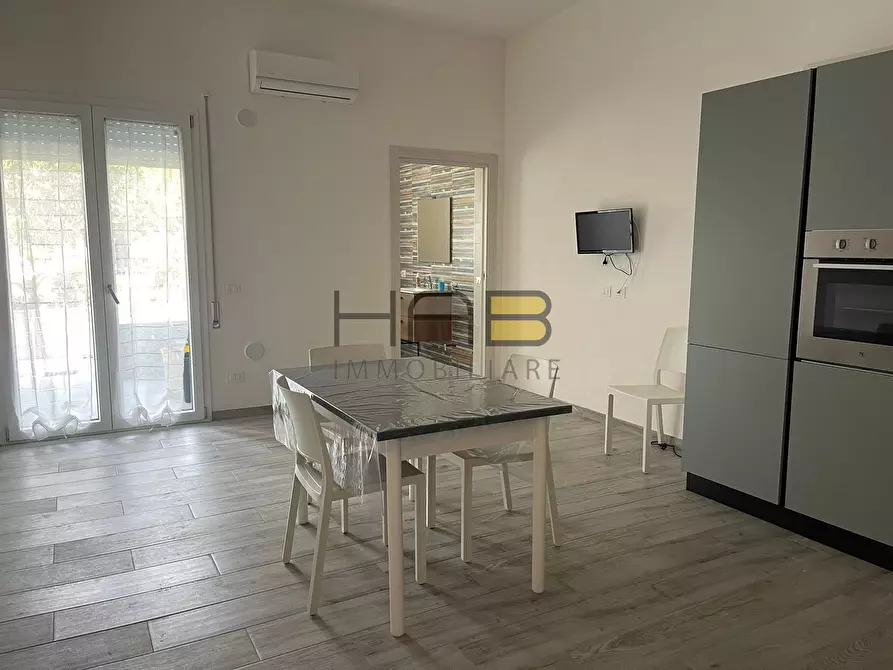 Immagine 3 di Trilocale in affitto  a Erice