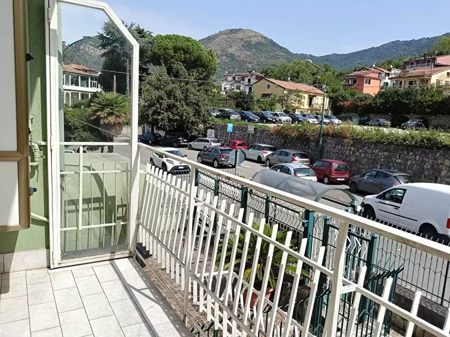 Immagine 18 di Pentalocale in vendita  in Via Giuseppe Vitale 64 a Cava De' Tirreni