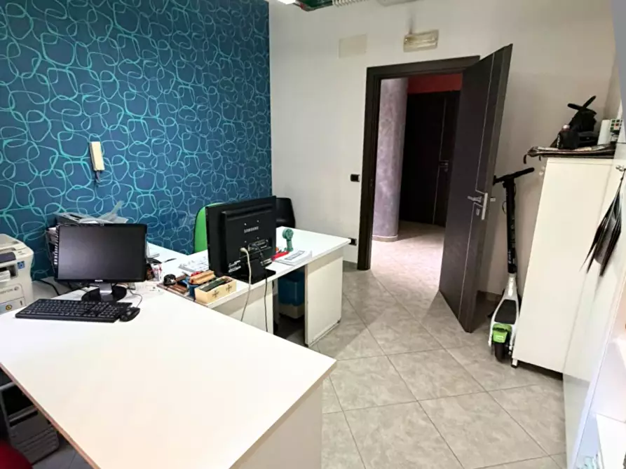 Immagine 6 di Ufficio in vendita  in Piazza d'Amora 3 a Nocera Inferiore