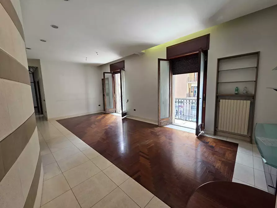 Immagine 5 di Trilocale in vendita  in Corso Giuseppe Garibaldi a Salerno