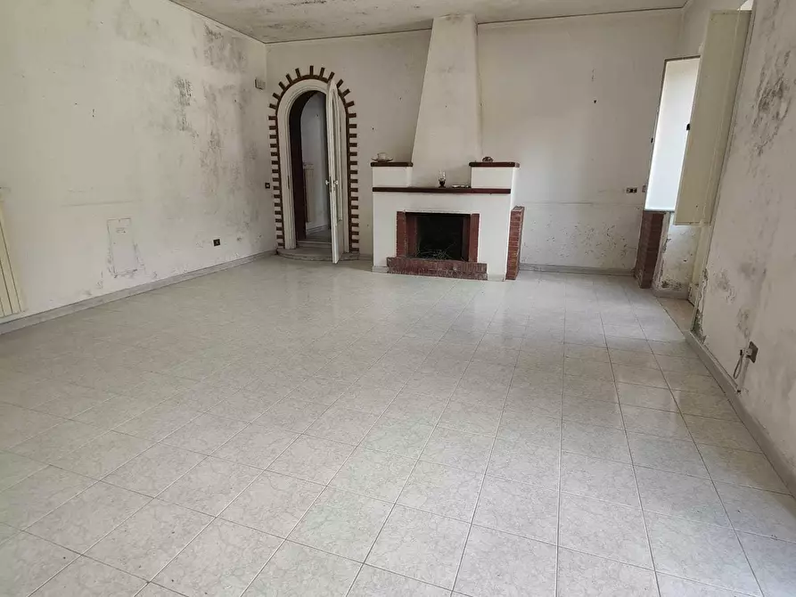 Immagine 33 di Terratetto in vendita  in Via le Piazze 27 a Giffoni Sei Casali