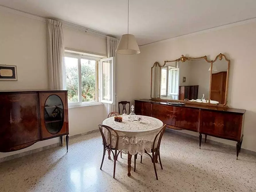 Immagine 16 di Quadrilocale in vendita  in Via XX Settembre 61 a Salerno