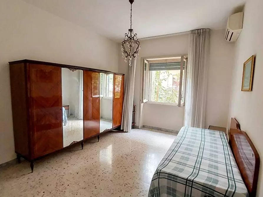 Immagine 10 di Quadrilocale in vendita  in Via XX Settembre 61 a Salerno