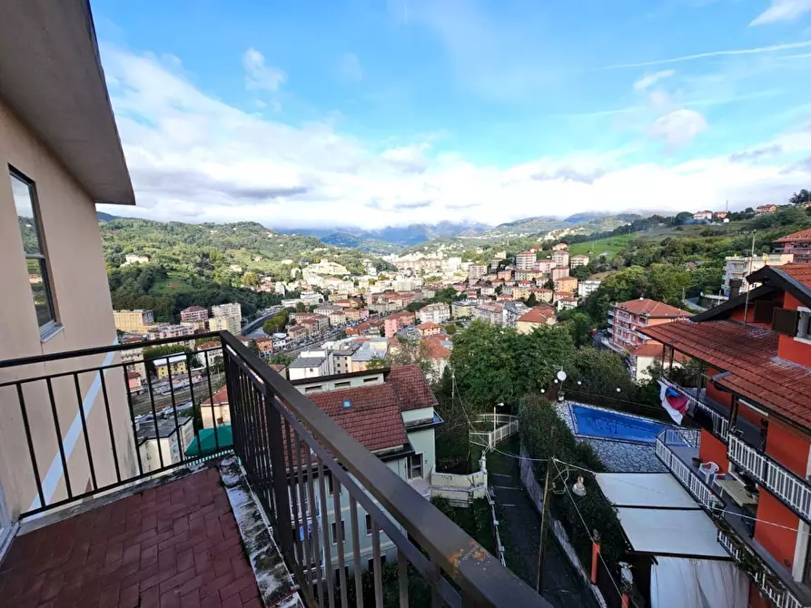 Immagine 2 di Quadrilocale in vendita  in Via Domenico Carli a Genova