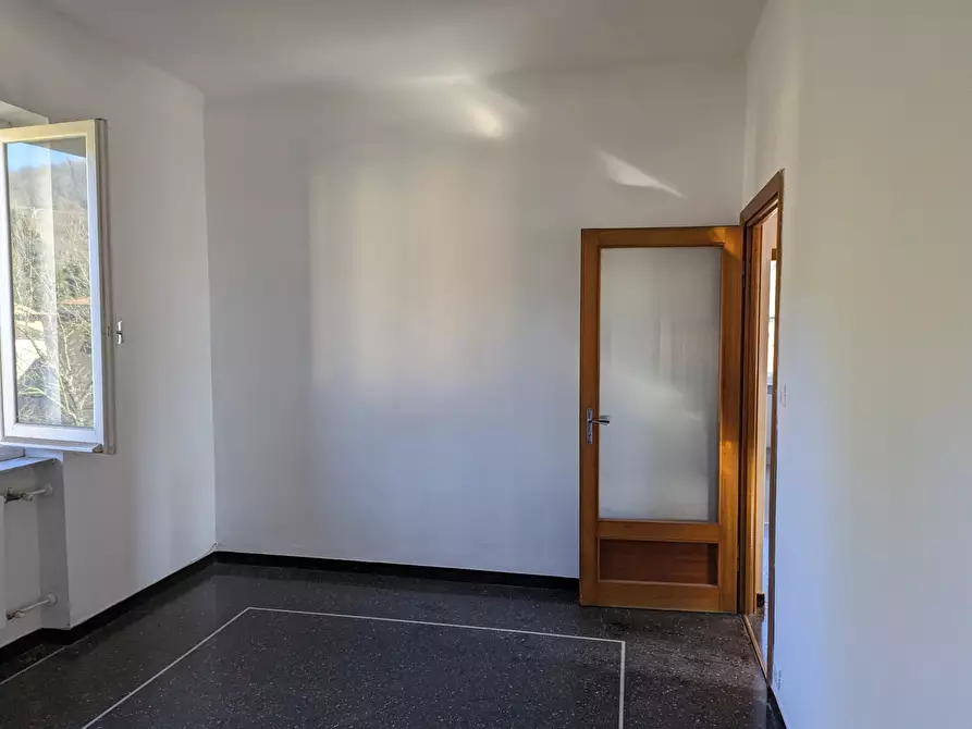 Immagine 44 di Quadrilocale in vendita  in Via Padre Francesco Borghero 33 a Ronco Scrivia